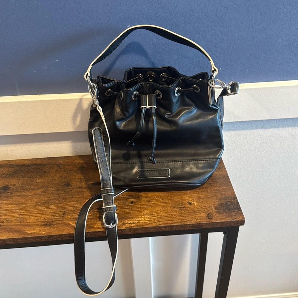Like New Vera Bradley Vegan Leather Bucket Bag